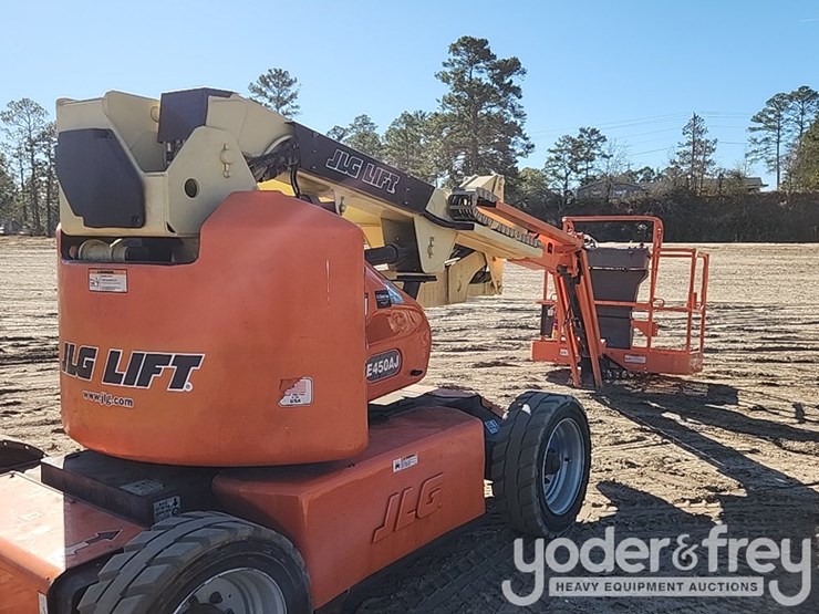 2008-jlg-e450aj-image-15