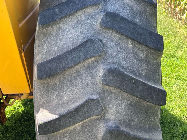 minneapolis-moline-g1355-image-35