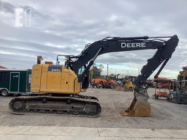 2019-deere-245g-lc-image-5