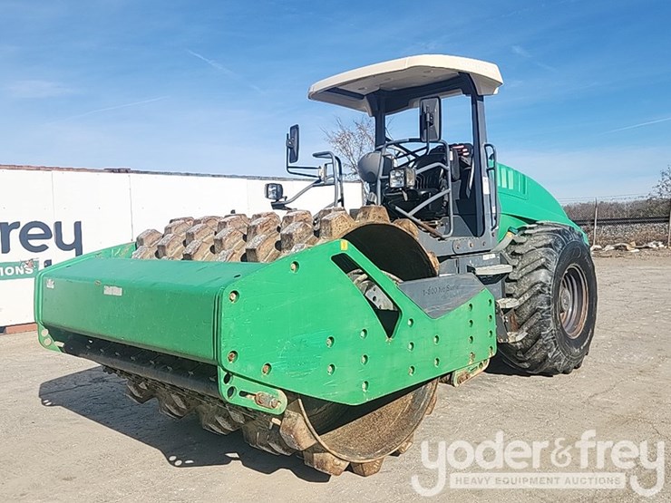 2014-hamm-h11i-image-1