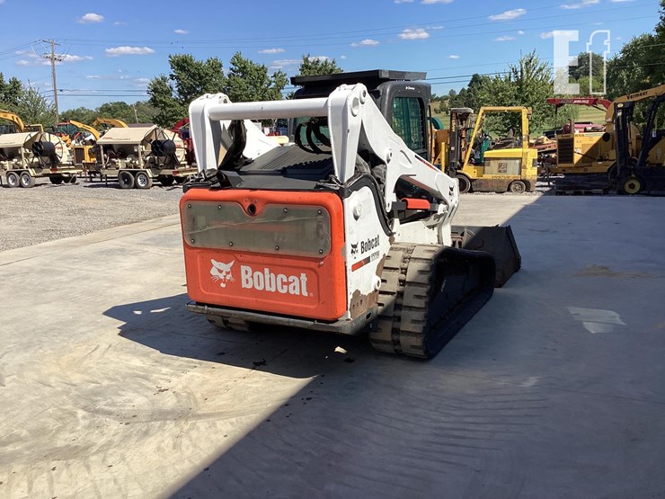 2011-bobcat-t770-image-4