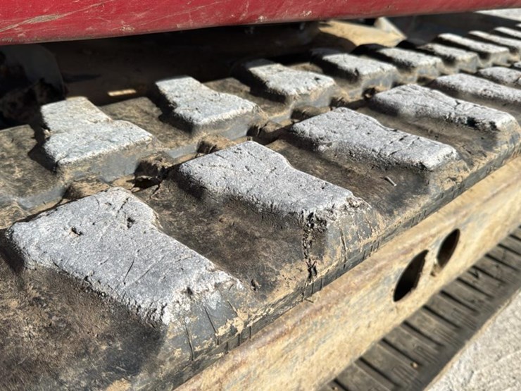 takeuchi-tb145-image-32