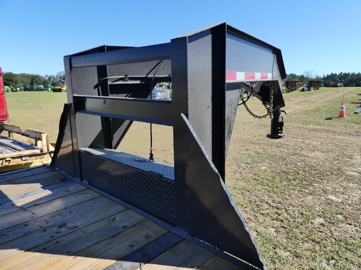 2024-trailer-world-96"-x-25'-trailer-image-6