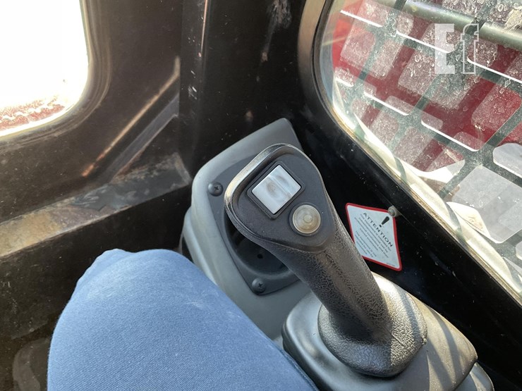 2018-takeuchi-ts50v-image-14