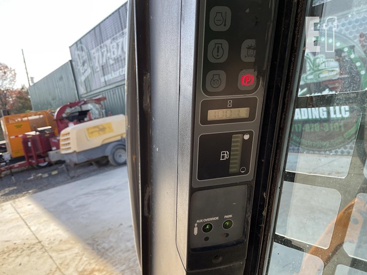 2010-case-450-image-20