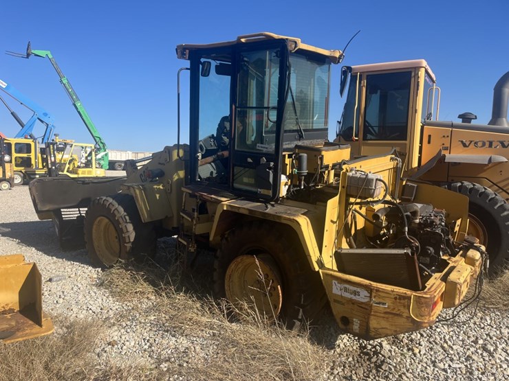 caterpillar-914g-image-3