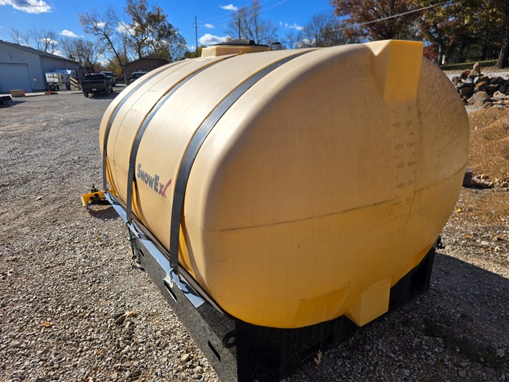 #22370-•-1200-gallon-snowex-liquimaxx-spray-rig-image-6