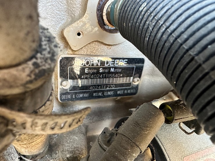 john-deere-4024t-image-48