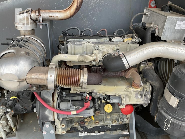 2017-skyjack-sj40t-image-13