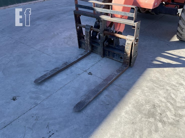 2006-lull-644e-42-image-9