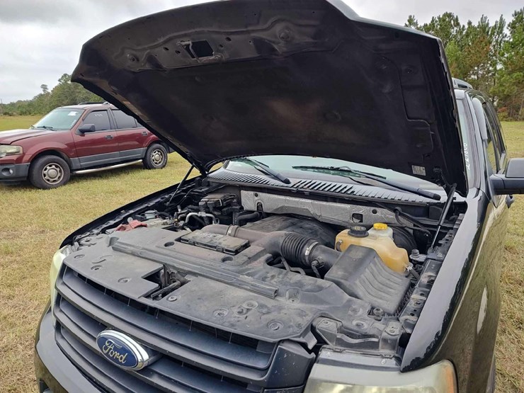 2016-ford-expedition-image-16