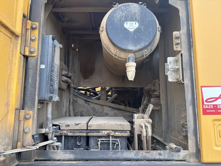 #1881-•-2020-volvo-ec480e-excavator-image-37