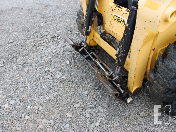 2019-gehl-r165-image-12