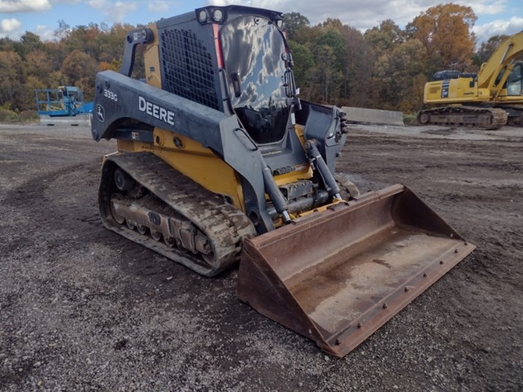 18-deere-333g-image-38