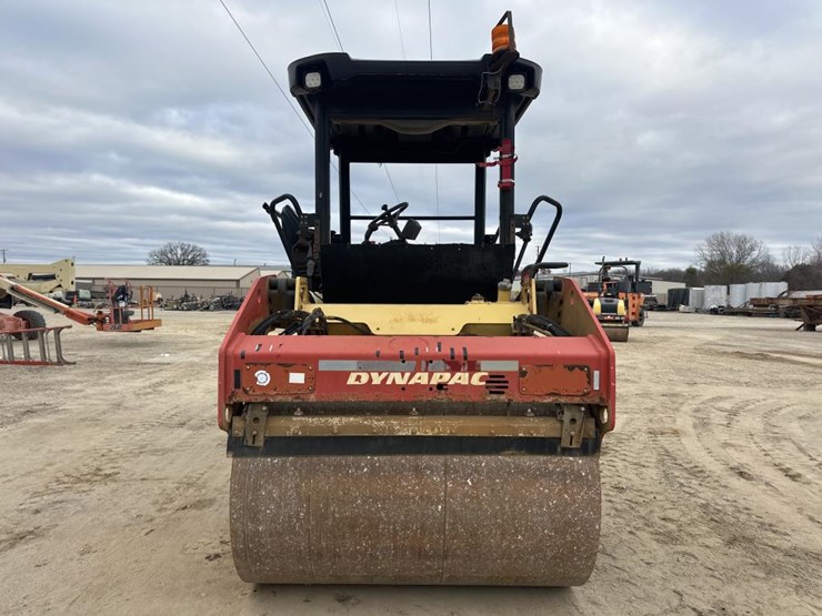 2009-dynapac-cc324-image-8