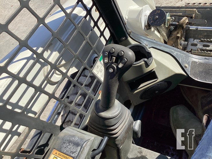 2013-bobcat-s550-image-13