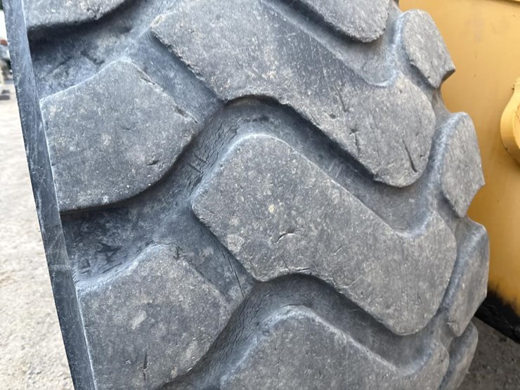 #1911-•-2004-volvo-220e-loader-image-62