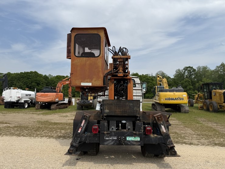 #2898-•-2005-sterling-debris-truck-image-7