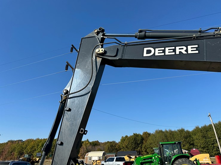deere-130g-image-31