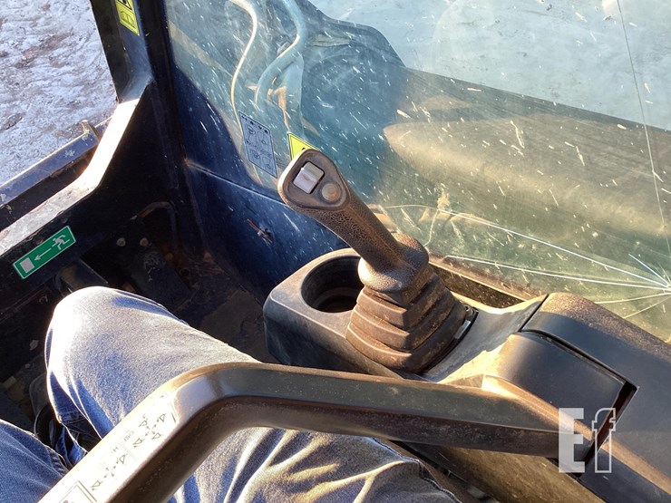 2018-jcb-270t-image-16