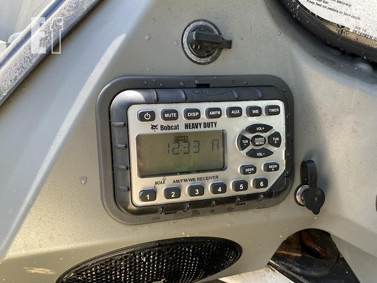 2020-bobcat-t630-image-18