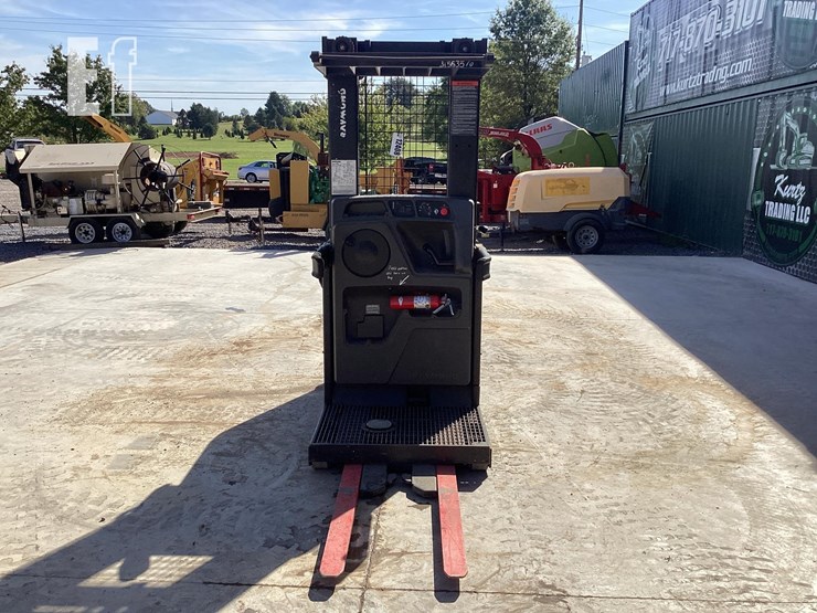 2015-raymond-520opc30tt-image-3