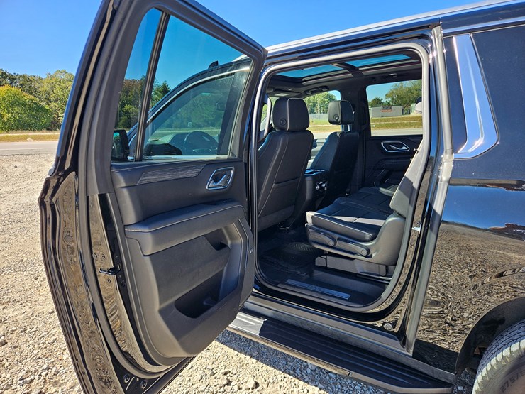 2022-gmc-yukon-xl-image-46