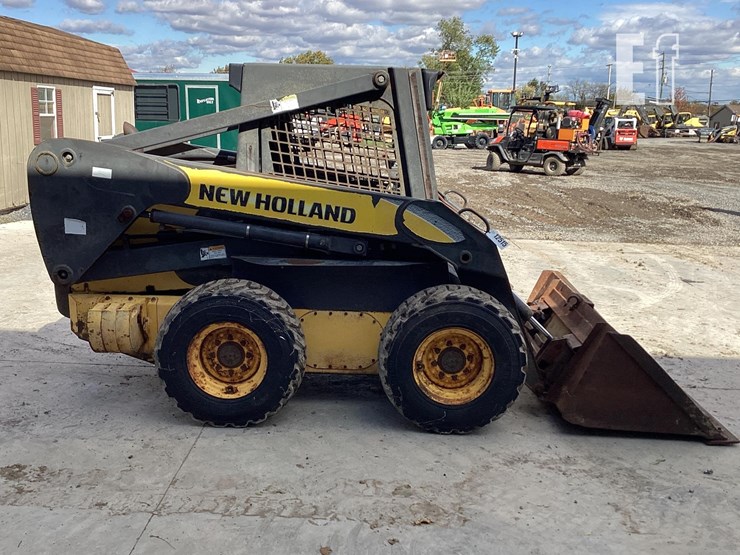 2006-new-holland-l180-image-5