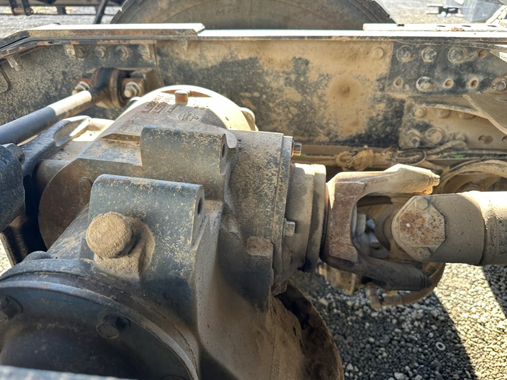 #32746-•-2014-mack-chu-t/a-daycab-truck-tractor-vin:-1m2an07y4em016702-image-20