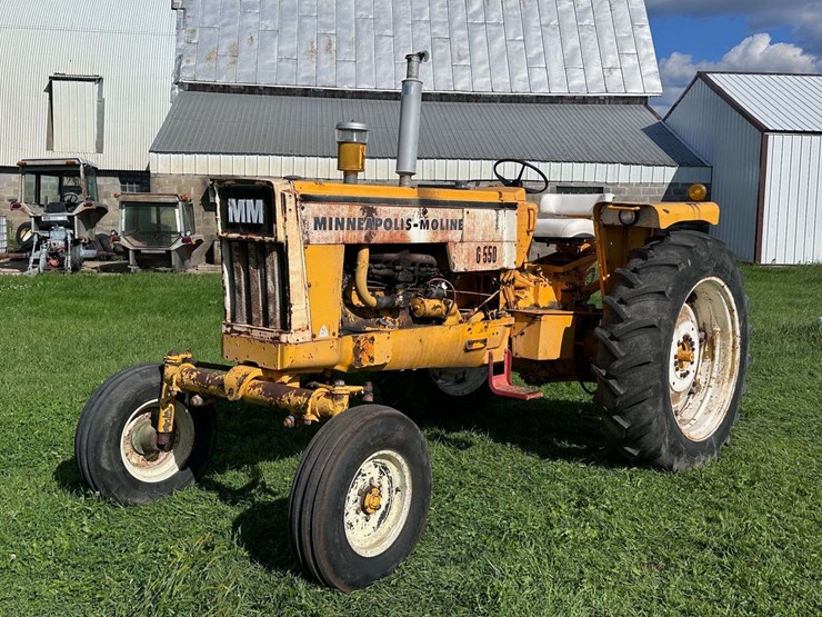 minneapolis-moline-g550-image-1