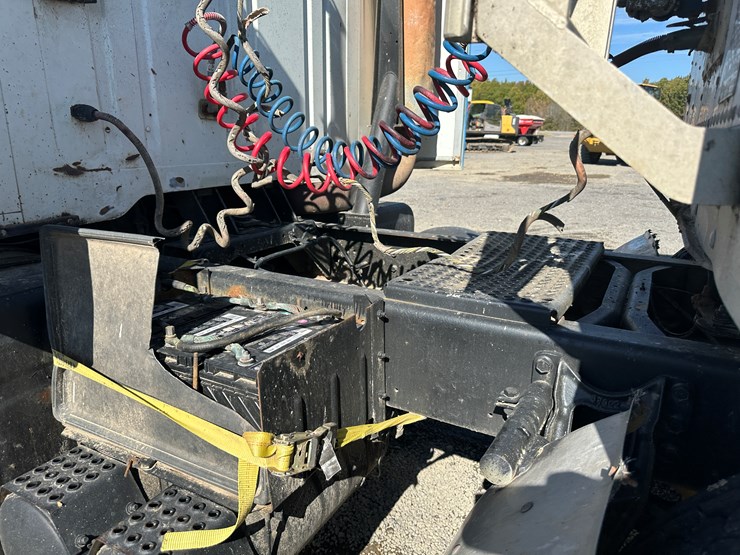 #32744-•-1989-international-f-2575-t/a-daycab-truck-tractor-vin:-1hszjg2r7kh666552-image-31