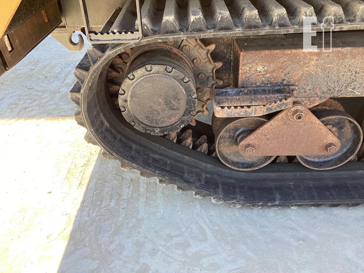 2010-morooka-mst1500vd-image-9