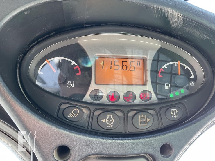 2020-bobcat-t770-image-20