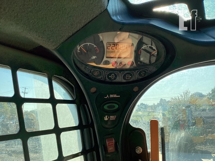 2021-bobcat-t450-image-18