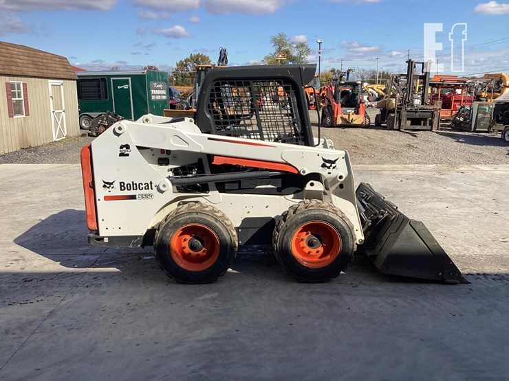 2013-bobcat-s550-image-5