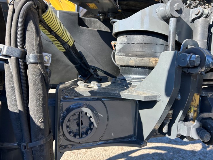 2016-ag-chem-rg1100b-image-74