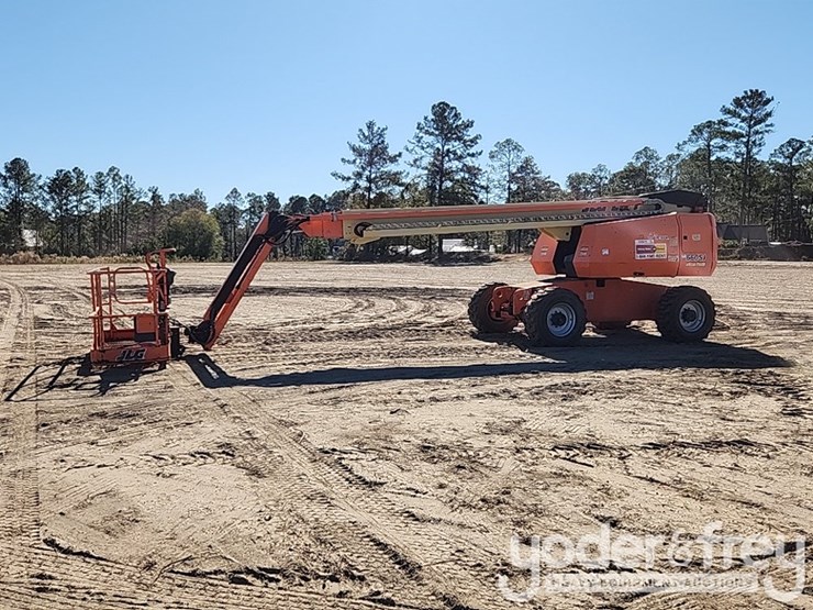 2008-jlg-660sj-image-1