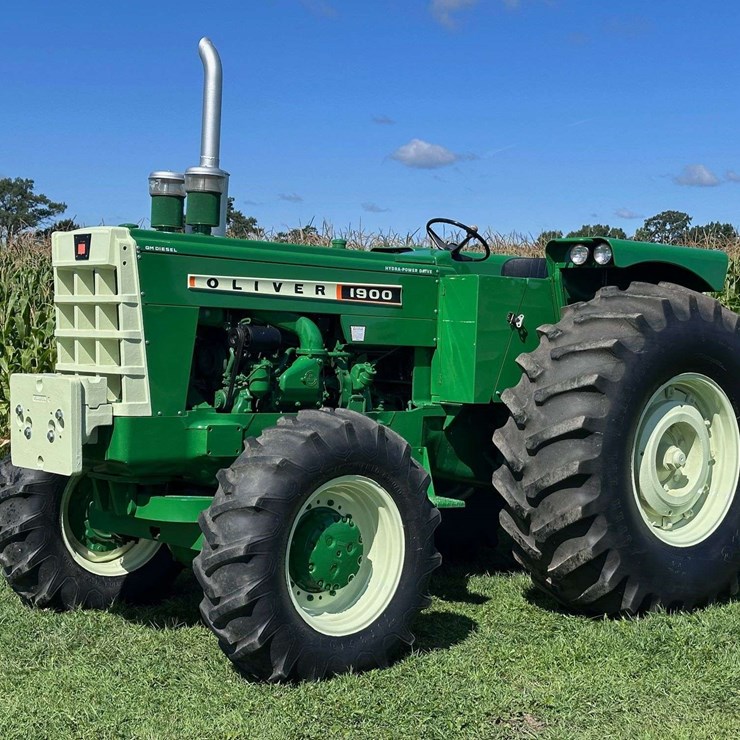 OLIVER 1900