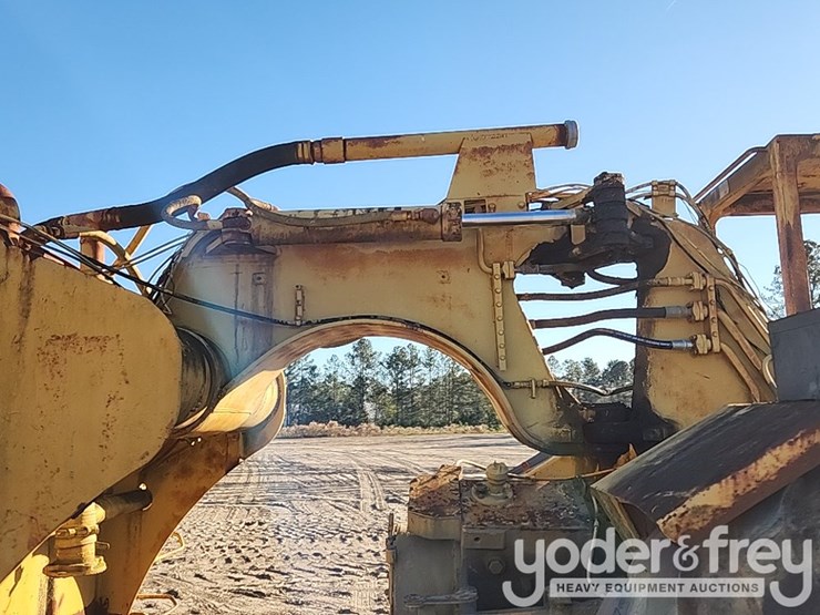 1990-caterpillar-613c-image-22