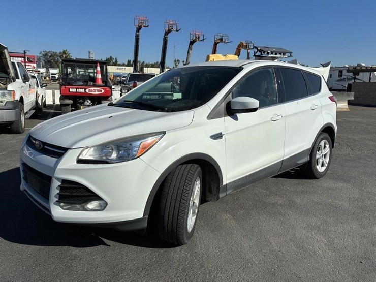 2015-ford-escape-image-2