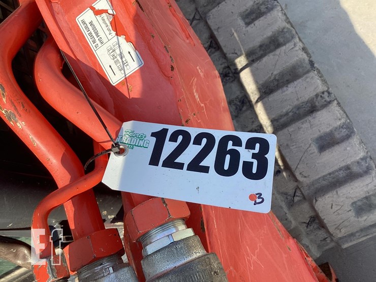 2017-kubota-svl75-2-image-19