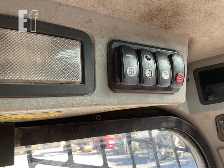 2018-caterpillar-272d2-xhp-image-14