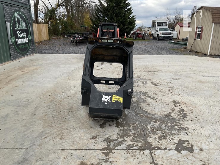 2022-bobcat-t64-image-4