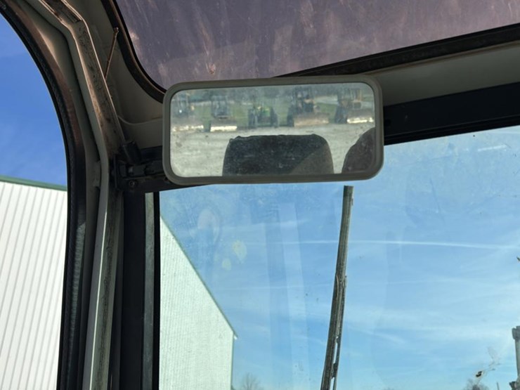 takeuchi-tb145-image-48