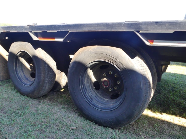 2024-trailer-world-96"-x-25'-trailer-image-7