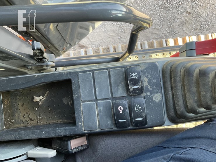 2022-doosan-dx225-lc-image-18