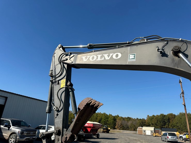 #32825-•-volvo-ec200e-crawler-excavator-image-35