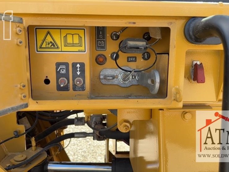 2019-caterpillar-962m-image-26