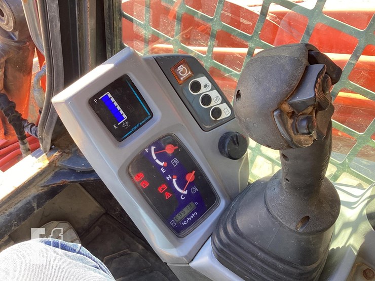 2018-kubota-svl95-2s-image-18