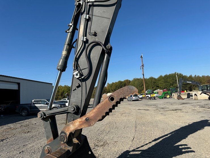 #32824-•-volvo-ec160e-crawler-excavator-w/hydraulic-thumb-image-37